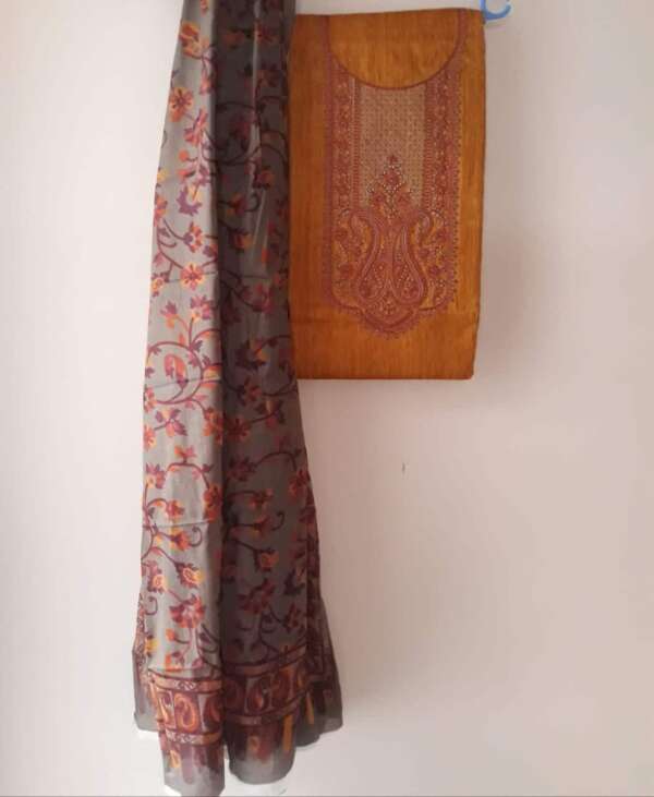 Embroidered Kashmiri Salwar Suit