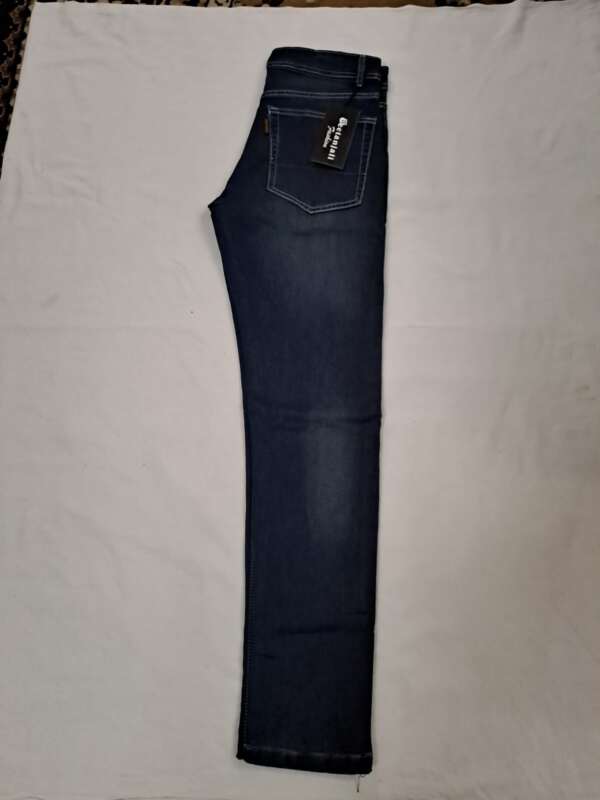 Classic Blue Jeans - Image 2